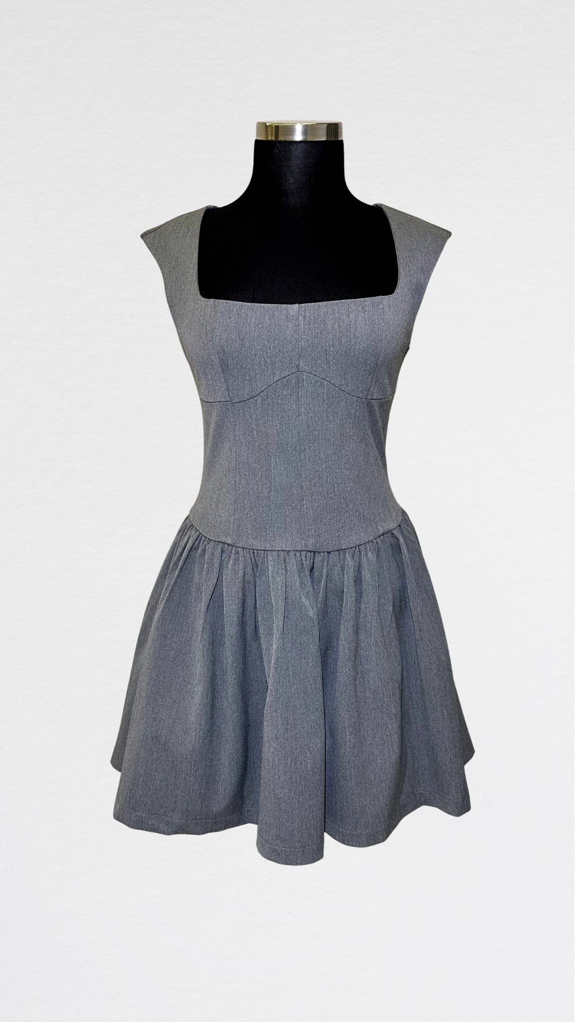 Elvéra Likralı Kumaş Fit Kesim Mini Elbise