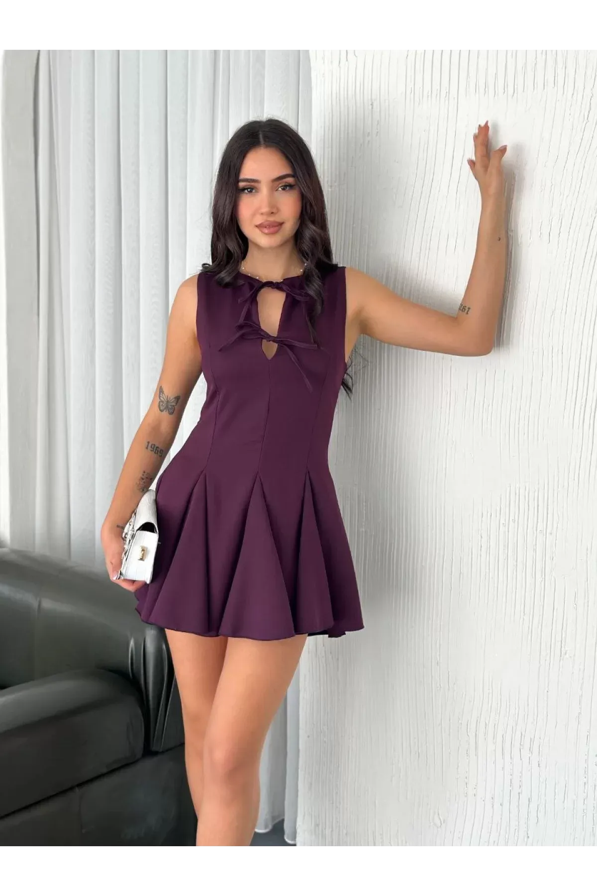 Éloise Göğüs Bağlamalı Kolsuz Mini Elbise